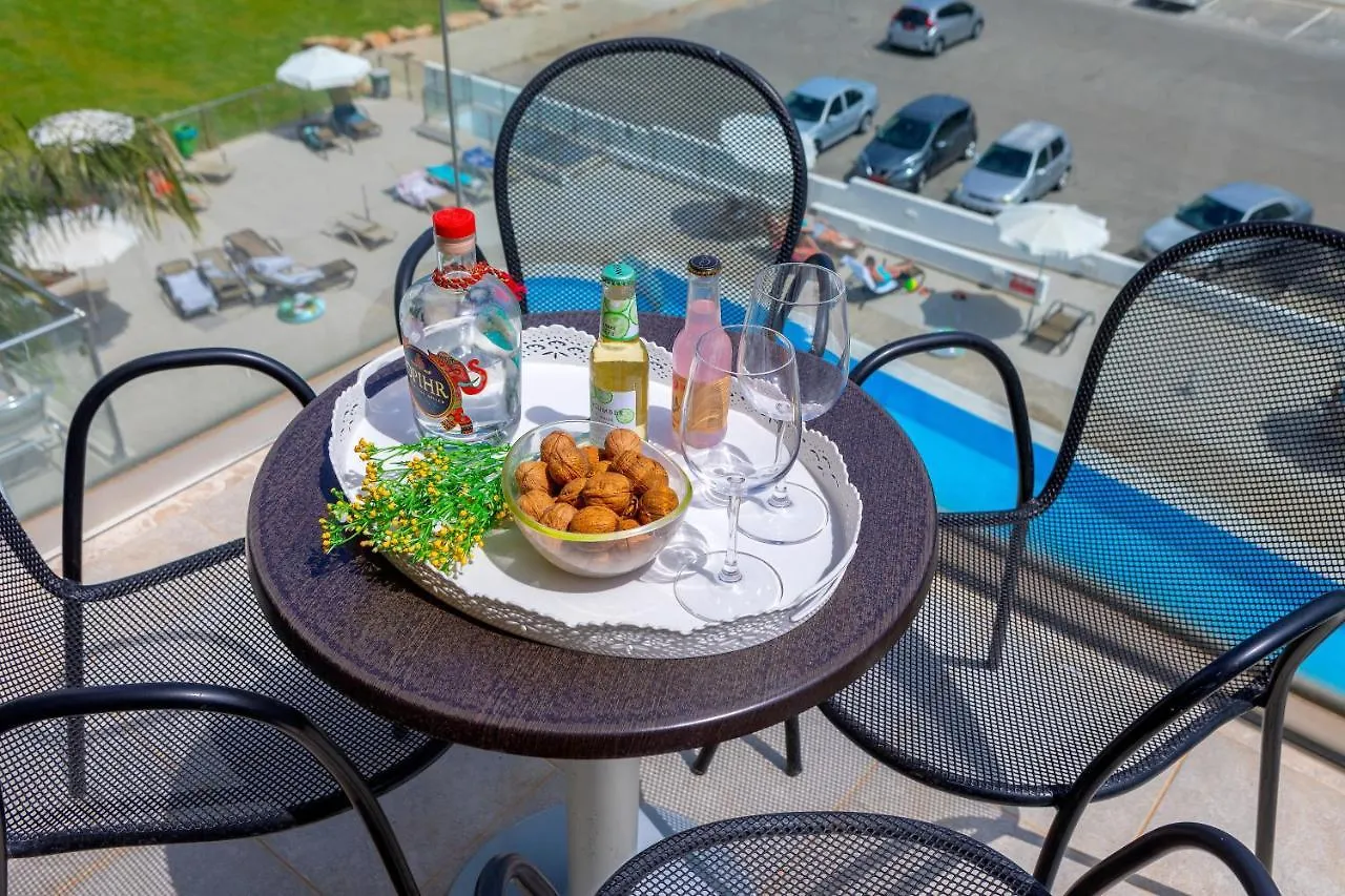 Coralli Spa By Fig Tree Bay Protaras Lägenhet